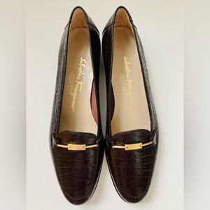 [99% NEW] Salvatore Ferragamo leather brown loafers